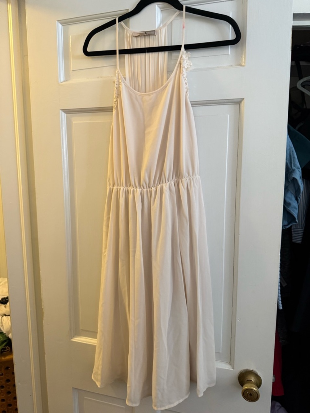 Forever 21 Cream Pleated Chiffon Tank Top